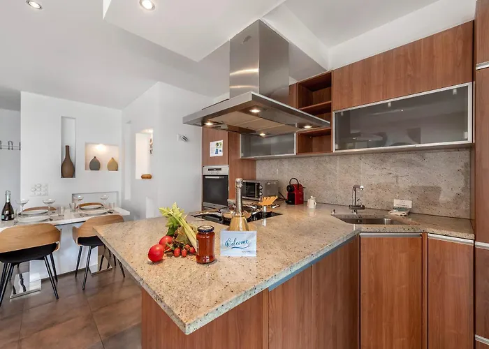 Апартаменты Art - Happy