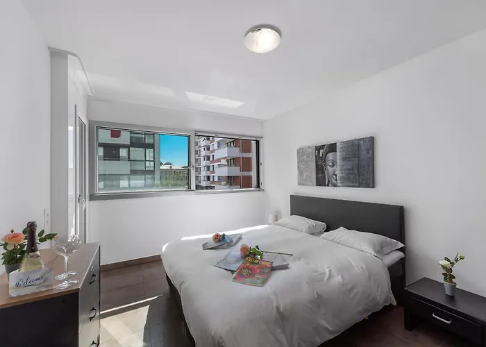 Art - Happy Apartament